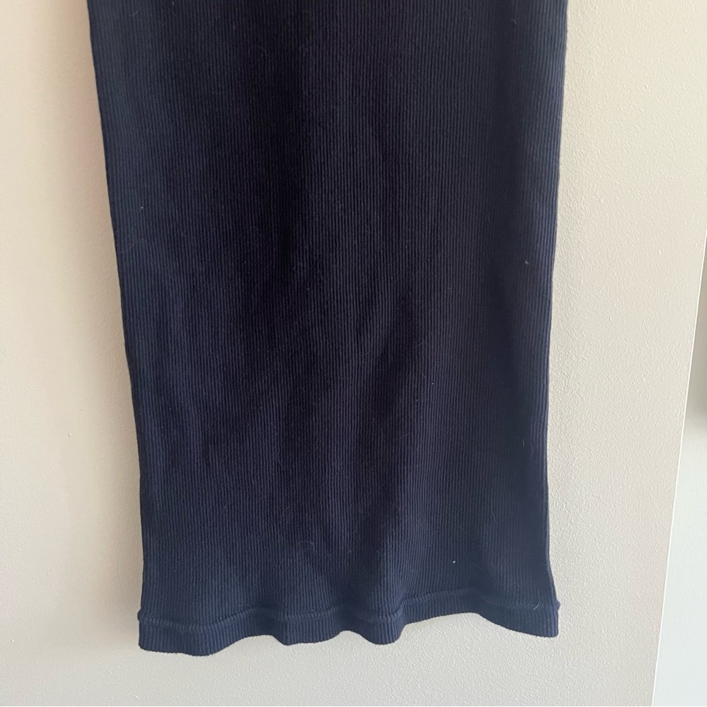 J.CREW Dark Blue Ribbed Tank - Picture 3 of 5